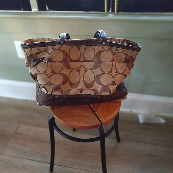 Authenticated Coach travel bag large luggage bag